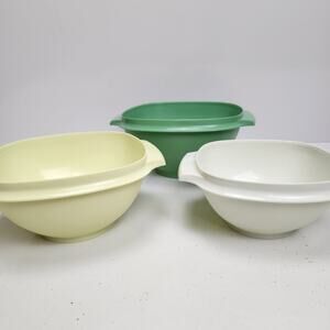 Tupperware Green 8c Yellow 5.25c & White 3.5c Square Leftovers Serving Bowls